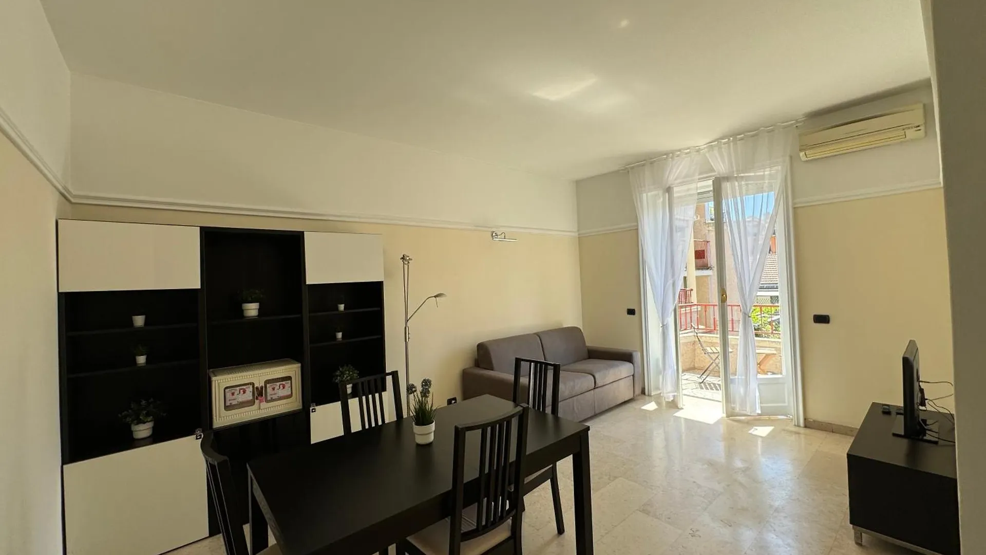 Apartment Lorenteggio Urban Suite - Affitti Brevi Italia Milan Italy